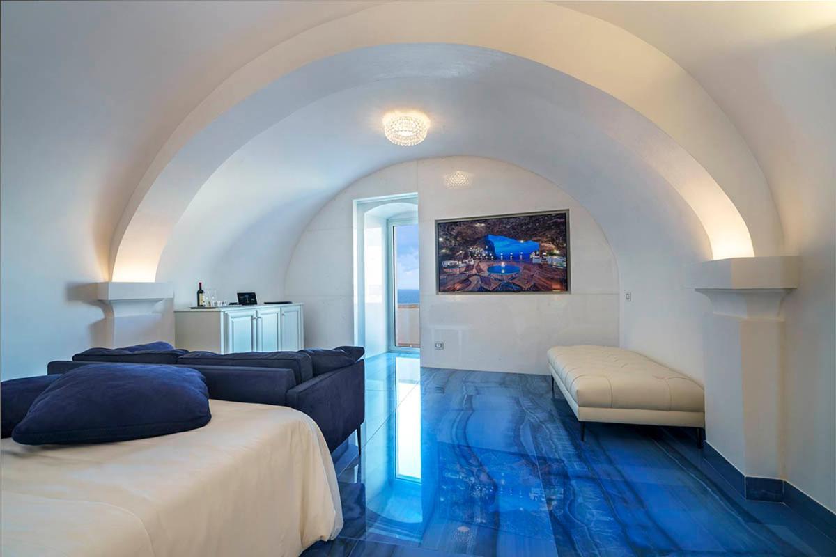 Hotel Grotta Palazzese Polignano a Mare Bagian luar foto