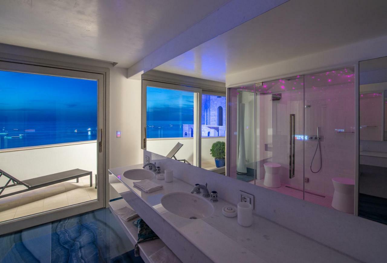 Hotel Grotta Palazzese Polignano a Mare Bagian luar foto